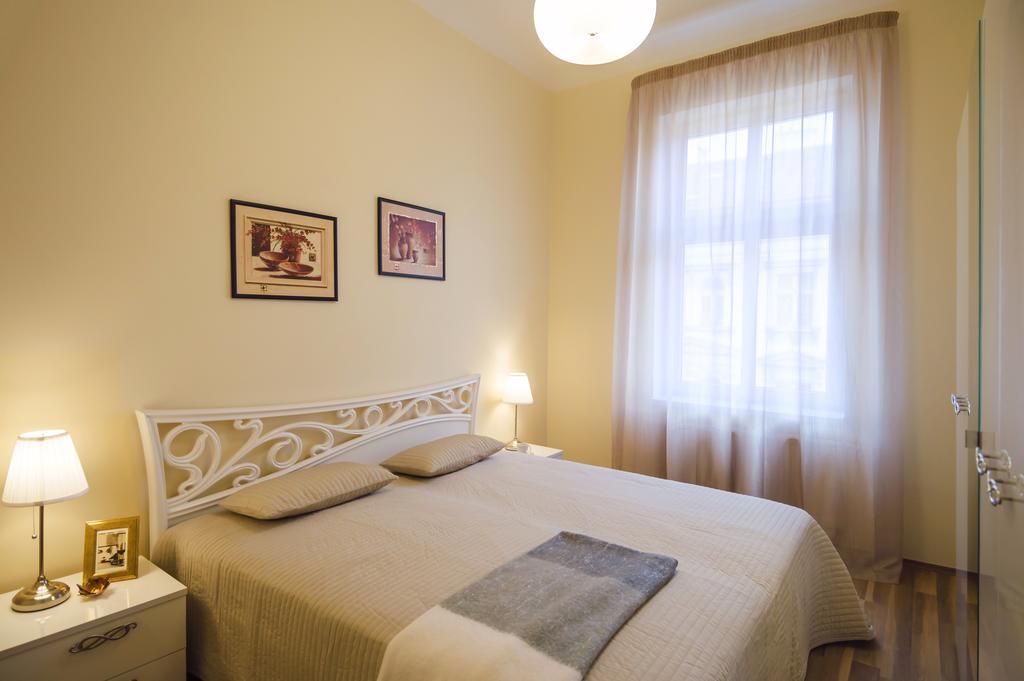Apartment Za Poricskou Branou ปราก ภายนอก รูปภาพ