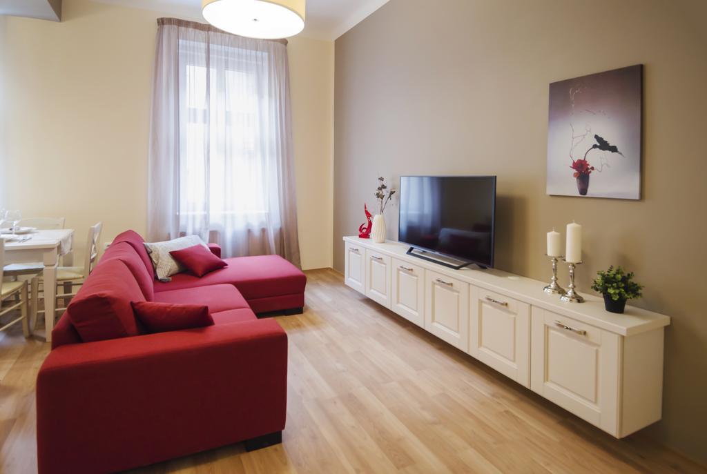 Apartment Za Poricskou Branou ปราก ภายนอก รูปภาพ